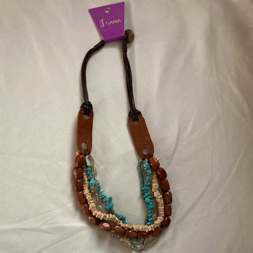 Flattering Stone Necklace